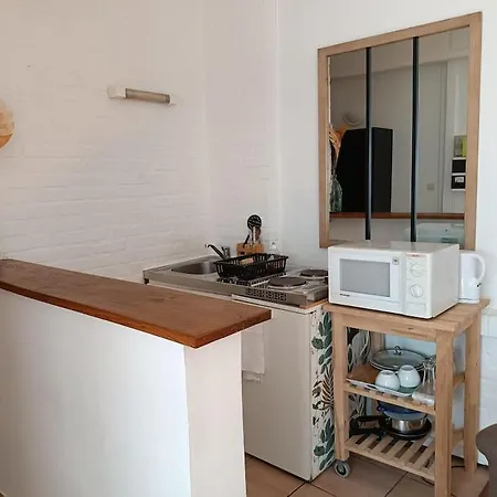 Apartman Gare Avec Cour *
