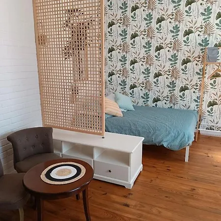 Apartman Gare Avec Cour